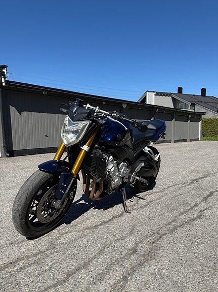 Yamaha FZ1-S Fazer 4 of 9