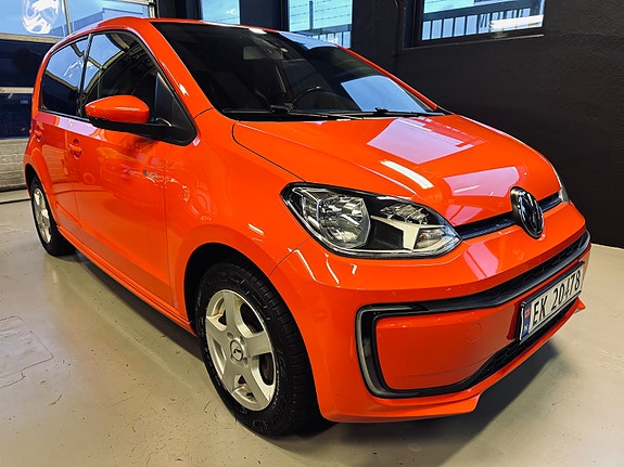 Volkswagen UP! 3 of 30