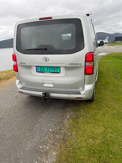 Toyota Proace 2 of 7