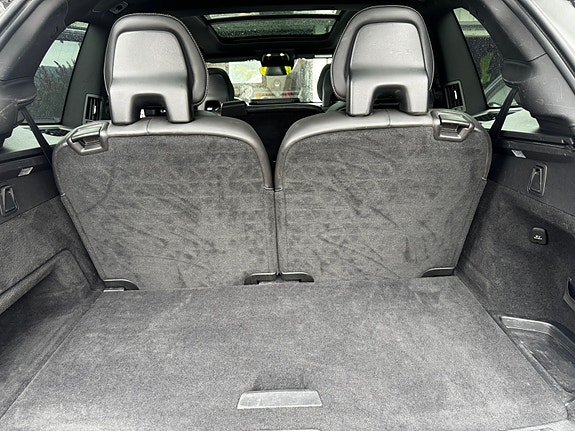 Volvo XC90 13 of 13