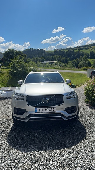 Volvo XC90 4 of 13