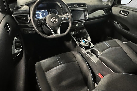Nissan Leaf 8 of 13