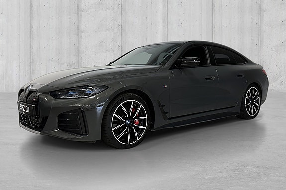 BMW i4 2 of 16
