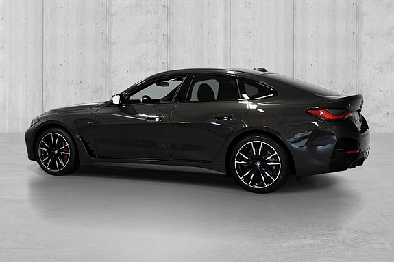 BMW i4 5 of 19