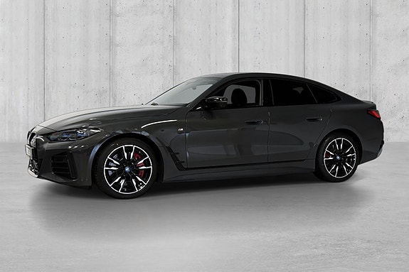 BMW i4 3 of 19