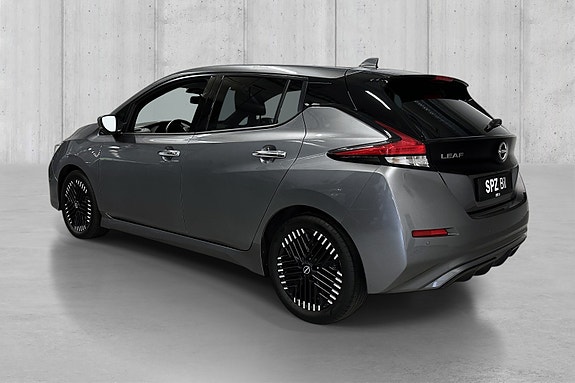 Nissan Leaf 5 of 15