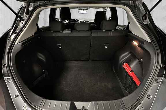 Nissan Leaf 15 of 15