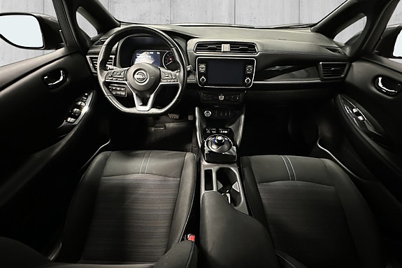 Nissan Leaf 7 of 15