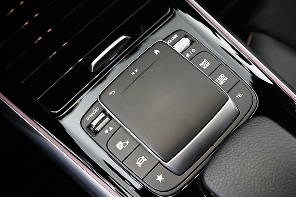 Mercedes-Benz EQA250 10 of 17