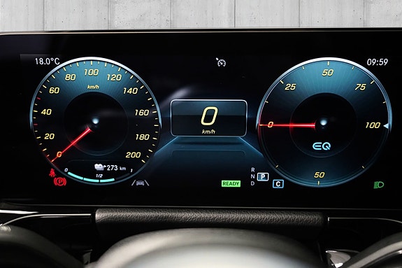 Mercedes-Benz EQA250 13 of 17
