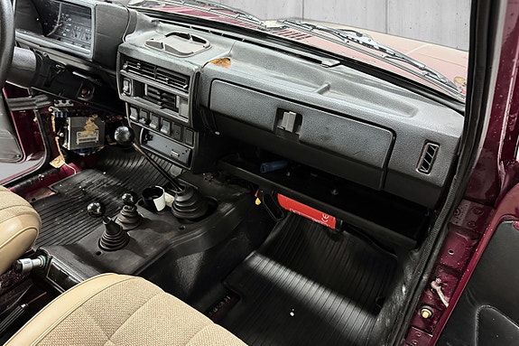 Lada Niva 10 of 30