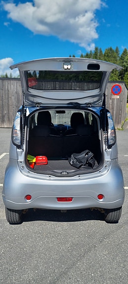 Mitsubishi i-Miev 7 of 15