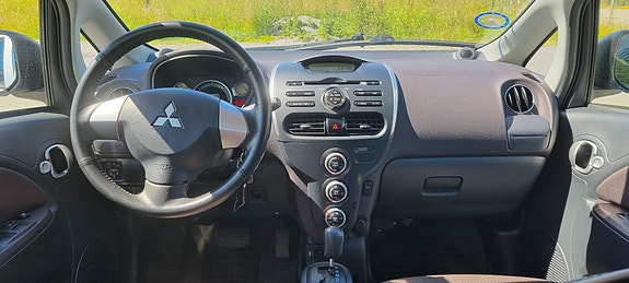 Mitsubishi i-Miev 10 of 15