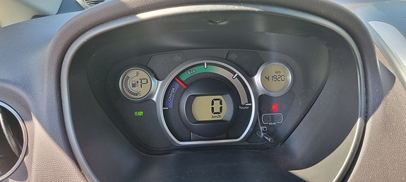 Mitsubishi i-Miev 13 of 15