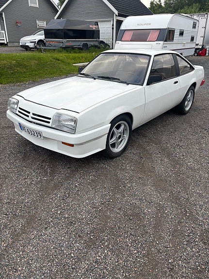 Opel Manta 8 of 21