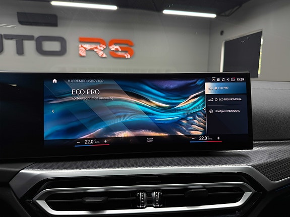 BMW i4 25 of 27