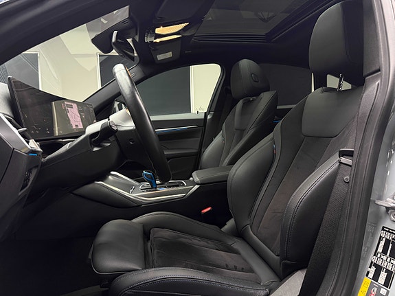 BMW i4 14 of 27