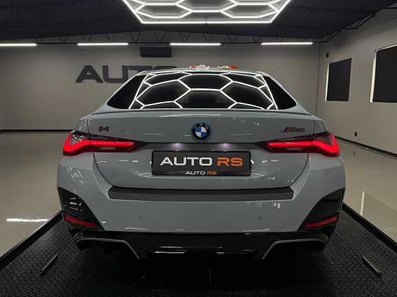 BMW i4 6 of 27
