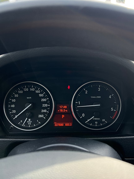 BMW X1 9 of 18
