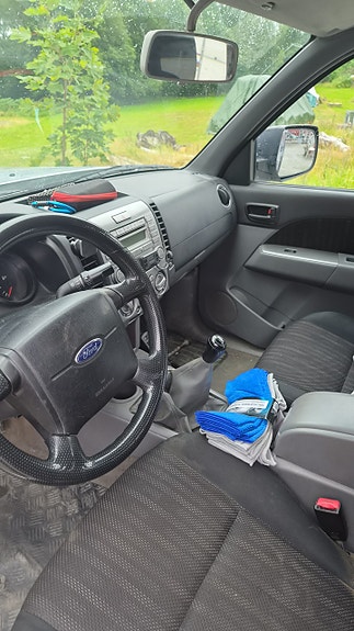 Ford Ranger 2 of 8