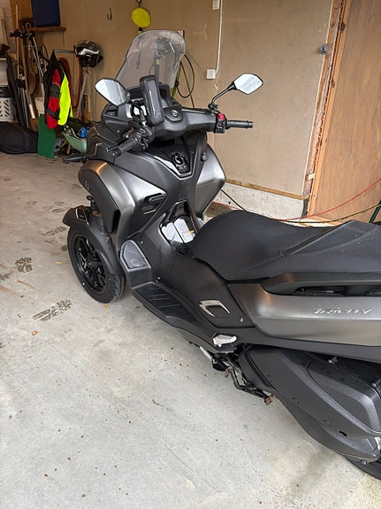 Yamaha Tricity 300 7 of 10