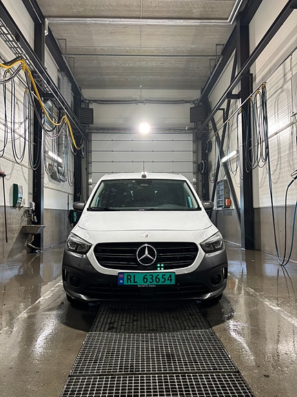 Mercedes-Benz Citan 110 2 of 12