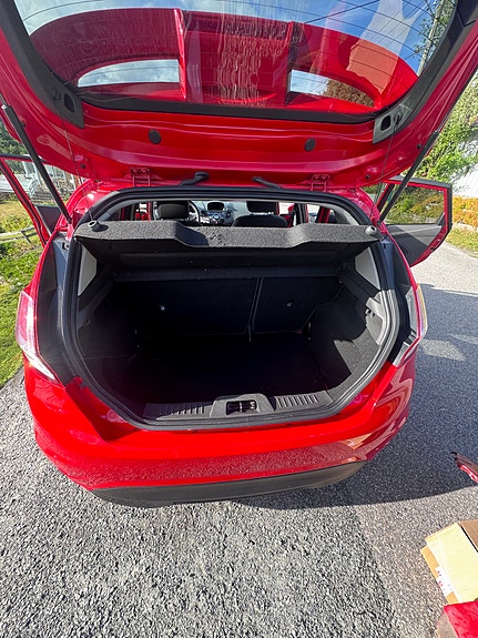 Ford Fiesta 12 of 15