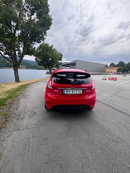 Ford Fiesta 4 of 15