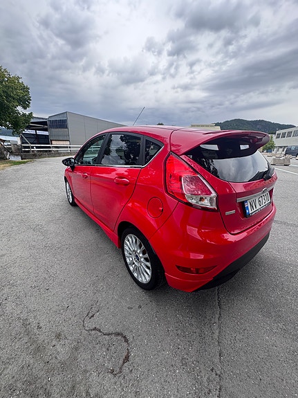 Ford Fiesta 5 of 15