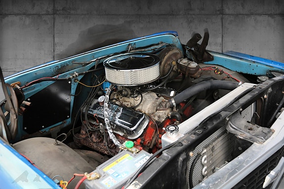 Chevrolet C-10 12 of 16