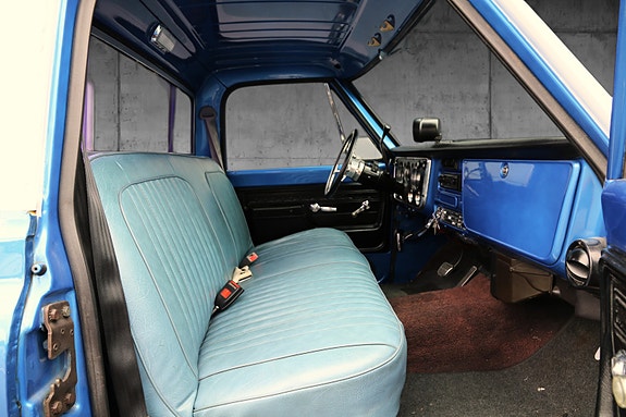 Chevrolet C-10 16 of 16