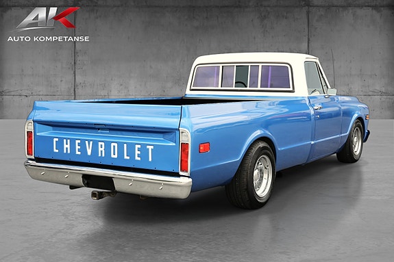 Chevrolet C-10 8 of 16