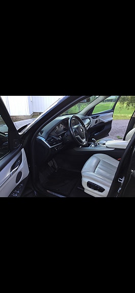 BMW X5 9 of 12