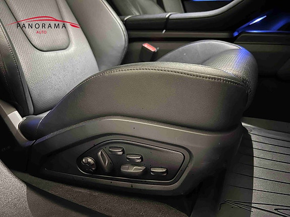 Porsche Taycan 4 27 of 30