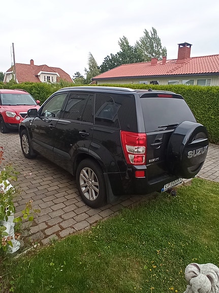 Suzuki Grand Vitara 10 of 12