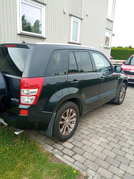 Suzuki Grand Vitara 12 of 12