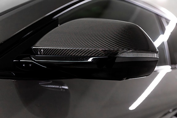 Lamborghini Urus 23 of 30