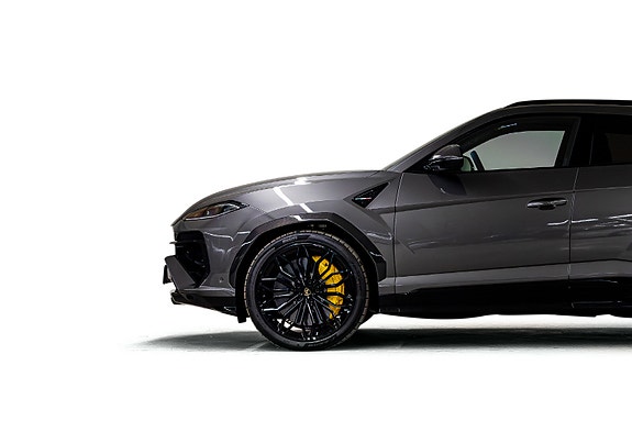 Lamborghini Urus 9 of 30