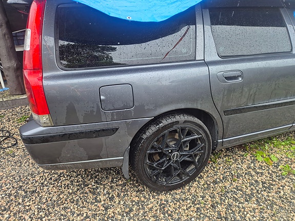 Volvo V70 6 of 12