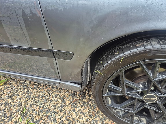Volvo V70 8 of 12