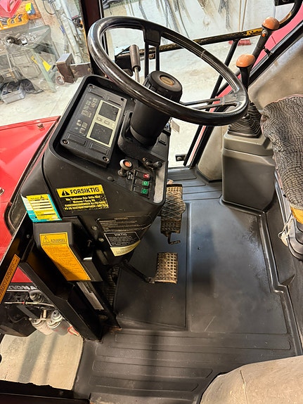 CASE IH CASE IH 4210 LP 4x4 MVA FRI! 27 of 27
