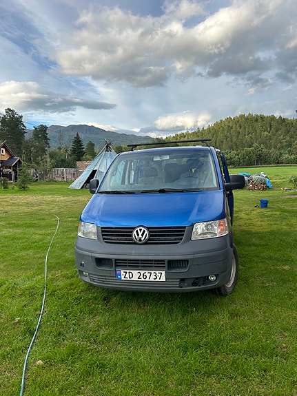 Volkswagen Transporter 2 of 13