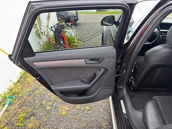 Audi A4 allroad 30 of 30
