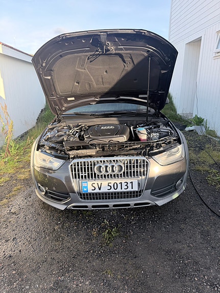 Audi A4 allroad 2 of 30