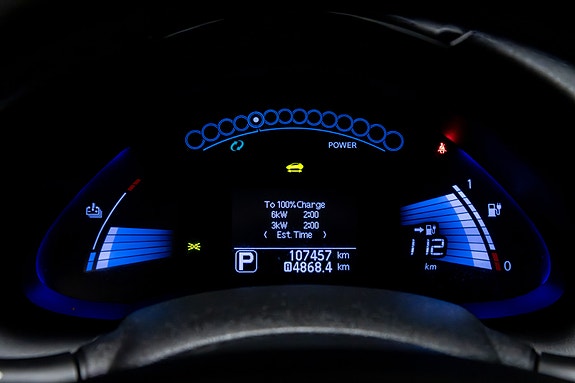 Nissan Leaf 30 of 30
