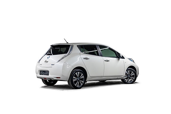 Nissan Leaf 2 of 30