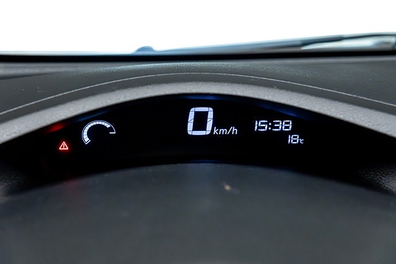 Nissan Leaf 29 of 30