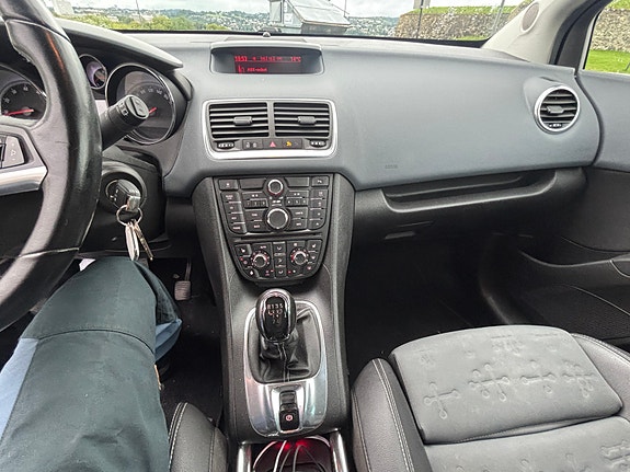 Opel Meriva 12 of 15
