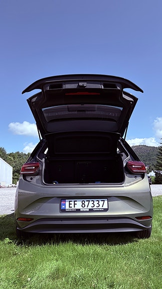 Volkswagen ID.3 8 of 28