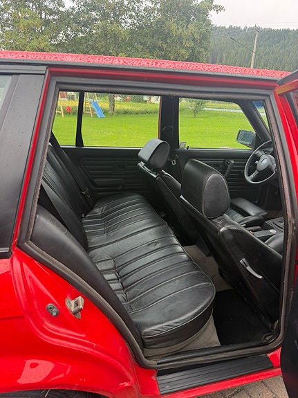 BMW 318i 19 of 22